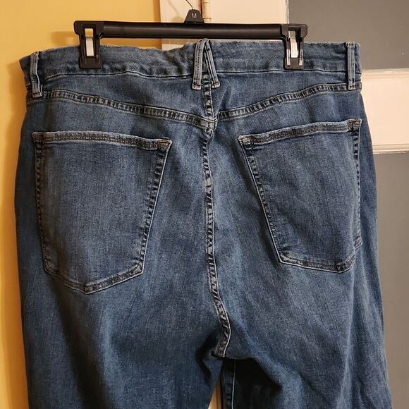 Good American "Good Cuts" Women's Boyfriend Jeans w/ Distressed Details Size 22 - Picture 8 of 11